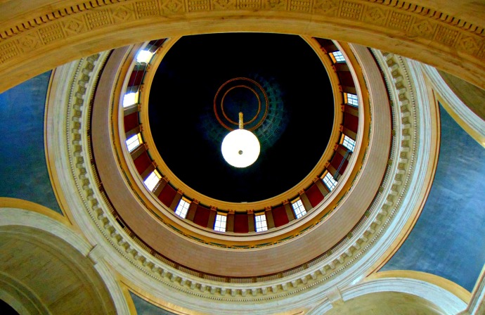 high contrast photo of Capital Dome
